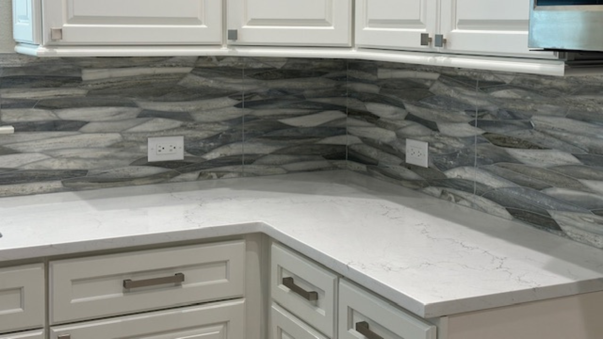 tile backsplash installation in San Antonio, TX